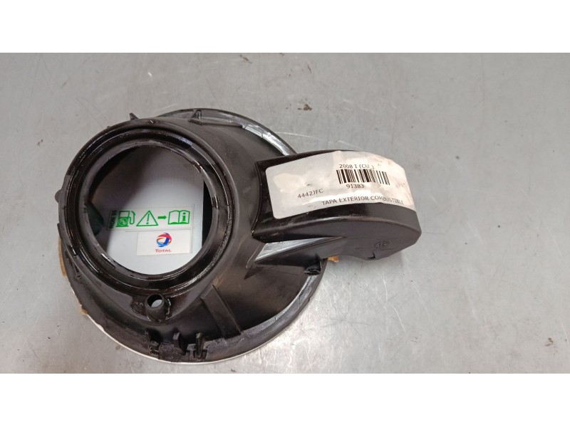 Recambio de tapa exterior combustible para peugeot 2008 i (cu_) 1.2 thp 110 / puretech 110 referencia OEM IAM    Recambio de tapa exterior combustible para peugeot 2008 i (cu_) 1.2 thp 110 / puretech 110 referencia OEM IAM