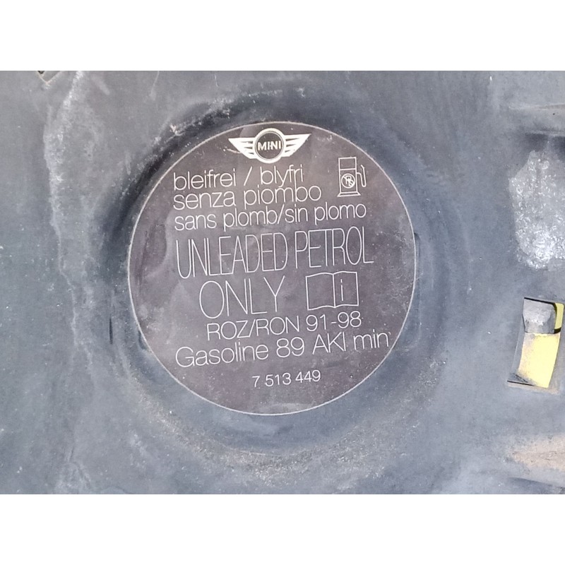 Recambio de tapa exterior combustible para mini mini (r50, r53) one referencia OEM IAM    Recambio de tapa exterior combustible para mini mini (r50, r53) one referencia OEM IAM