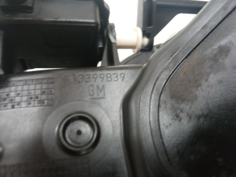 Recambio de tapa exterior combustible para opel zafira tourer c (p12) 1.6 cdti (75) referencia OEM IAM   