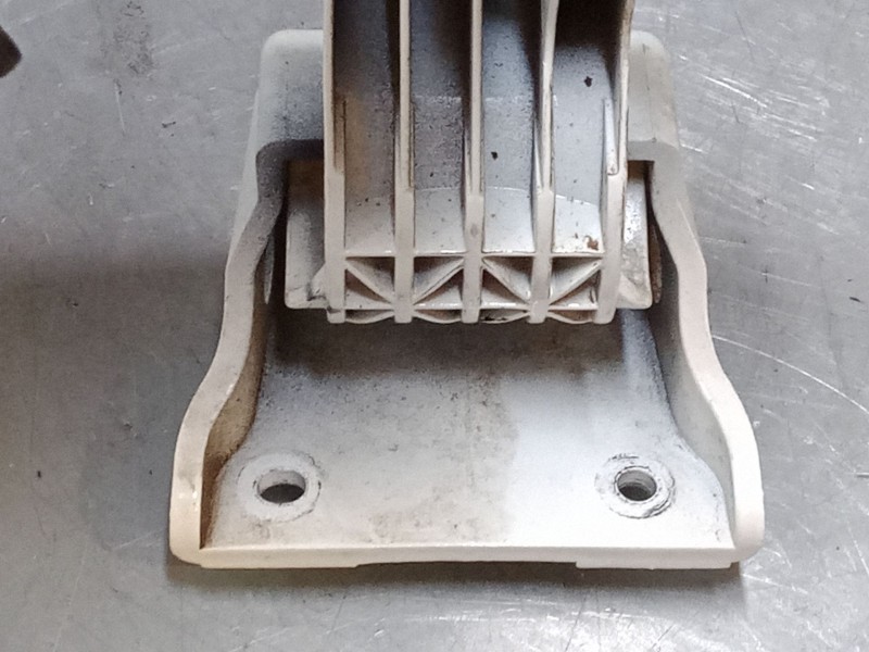 Recambio de tapa exterior combustible para kia rio iii (ub) 1.1 crdi referencia OEM IAM    Recambio de tapa exterior combustible para kia rio iii (ub) 1.1 crdi referencia OEM IAM