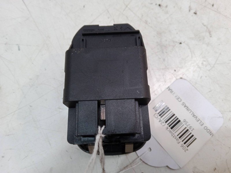 Recambio de mando elevalunas central para peugeot 206 hatchback (2a/c) 1.4 i referencia OEM IAM   