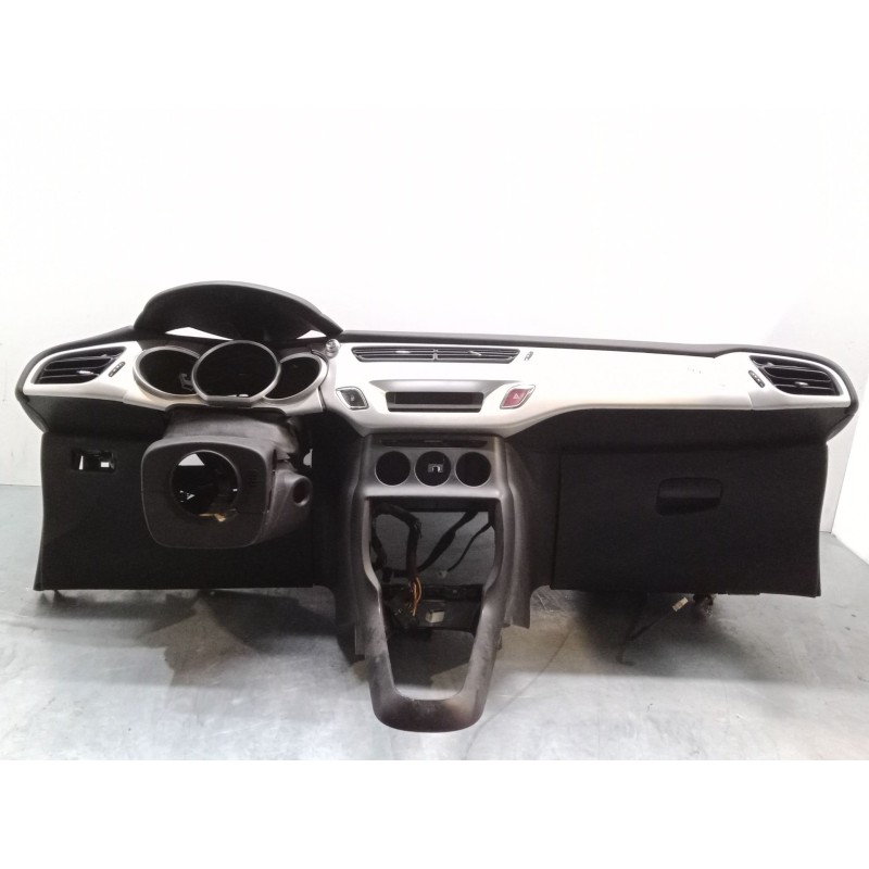 Recambio de salpicadero para citroën c3 ii (sc_) 1.4 referencia OEM IAM    Recambio de salpicadero para citroën c3 ii (sc_) 1.4 referencia OEM IAM