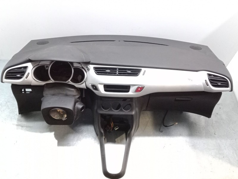 Recambio de salpicadero para citroën c3 ii (sc_) 1.4 referencia OEM IAM    Recambio de salpicadero para citroën c3 ii (sc_) 1.4 referencia OEM IAM