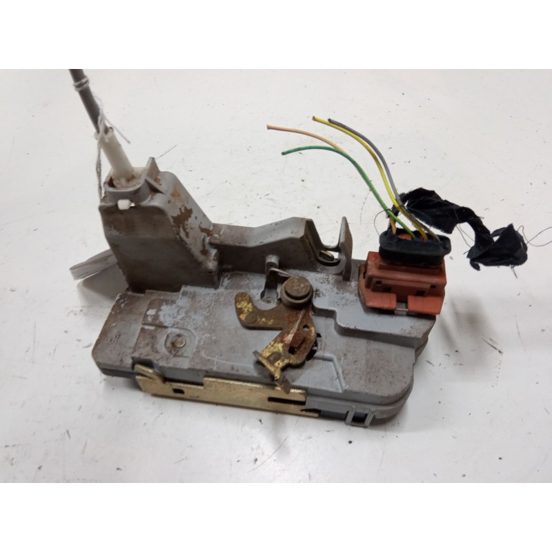 Recambio de cerradura puerta trasera izquierda para peugeot 307 (3a/c) 1.4 16v referencia OEM IAM    Recambio de cerradura puerta trasera izquierda para peugeot 307 (3a/c) 1.4 16v referencia OEM IAM