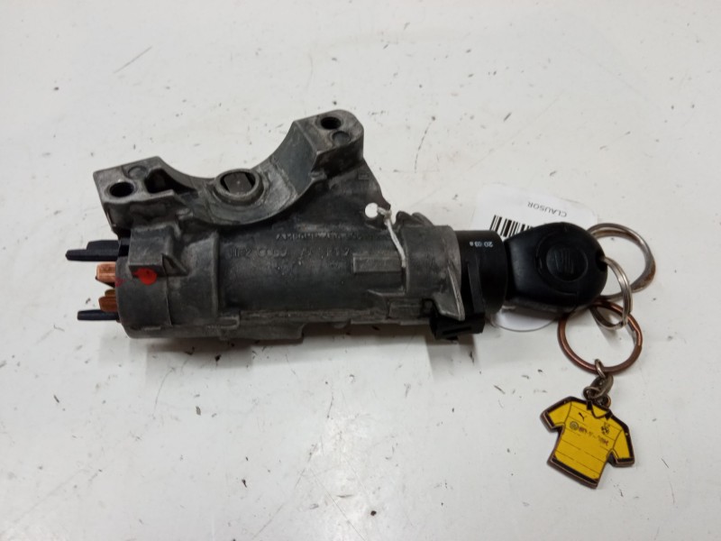 Recambio de clausor para seat ibiza iii (6l1) 1.4 16v referencia OEM IAM    Recambio de clausor para seat ibiza iii (6l1) 1.4 16v referencia OEM IAM