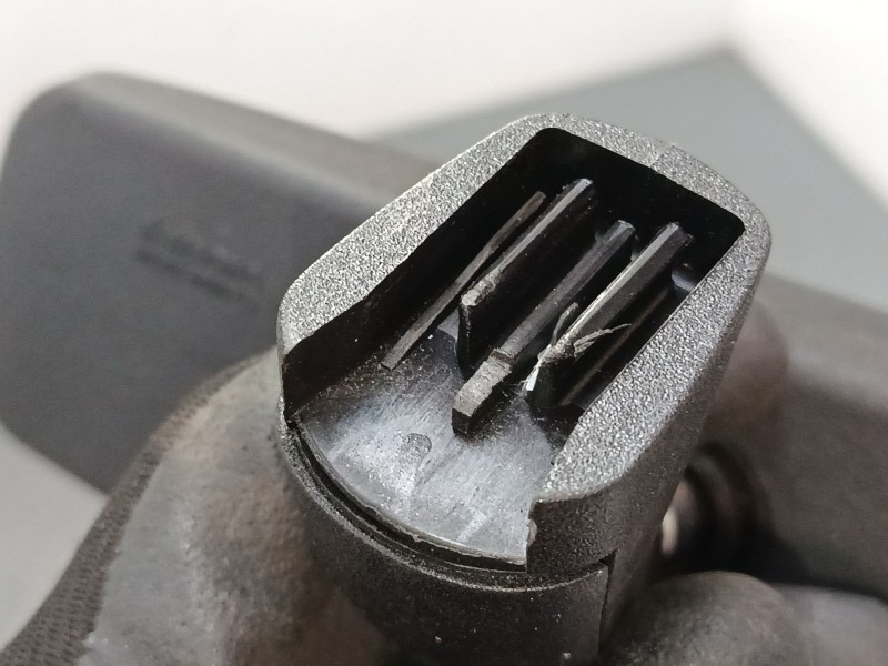 Recambio de retrovisor interior para peugeot 407 (6d_) 1.6 hdi 110 (6d9hzc, 6d9hyc) referencia OEM IAM    Recambio de retrovisor interior para peugeot 407 (6d_) 1.6 hdi 110 (6d9hzc, 6d9hyc) referencia OEM IAM