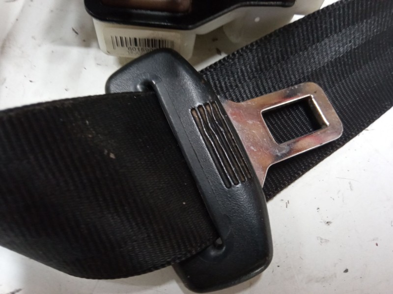 Recambio de cinturon seguridad trasero izquierdo para audi a4 b6 avant (8e5) 1.9 tdi referencia OEM IAM    Recambio de cinturon seguridad trasero izquierdo para audi a4 b6 avant (8e5) 1.9 tdi referencia OEM IAM