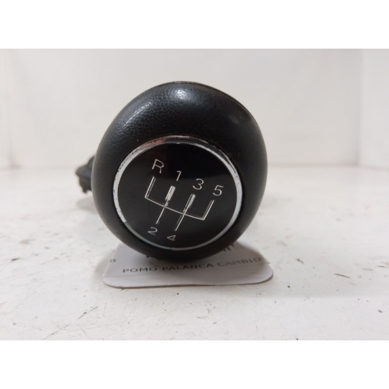 Recambio de pomo palanca cambio para audi a2 (8z0) 1.4 tdi referencia OEM IAM    Recambio de pomo palanca cambio para audi a2 (8z0) 1.4 tdi referencia OEM IAM
