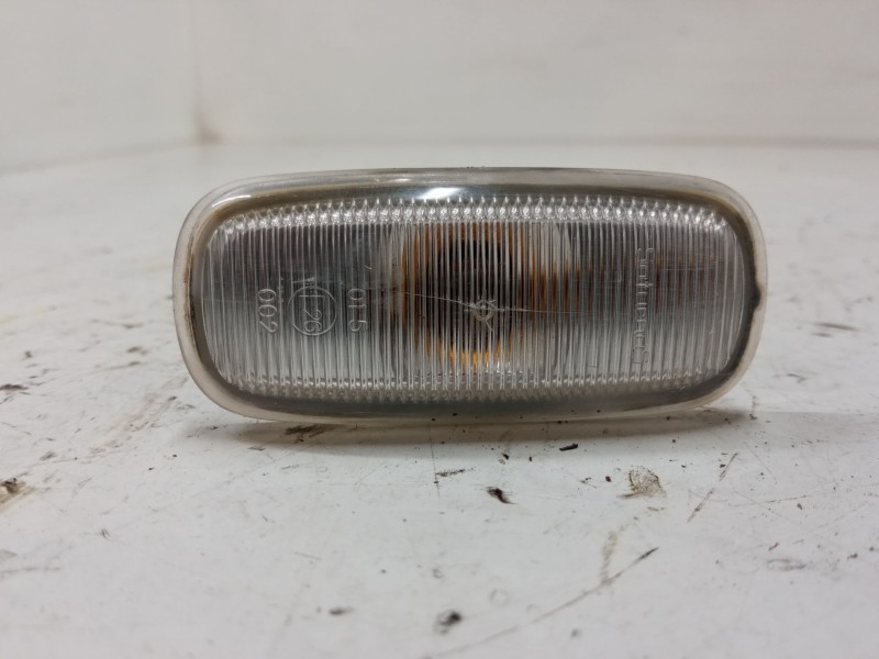 Recambio de intermitente lateral derecho para audi a2 (8z0) 1.4 tdi referencia OEM IAM    Recambio de intermitente lateral derecho para audi a2 (8z0) 1.4 tdi referencia OEM IAM