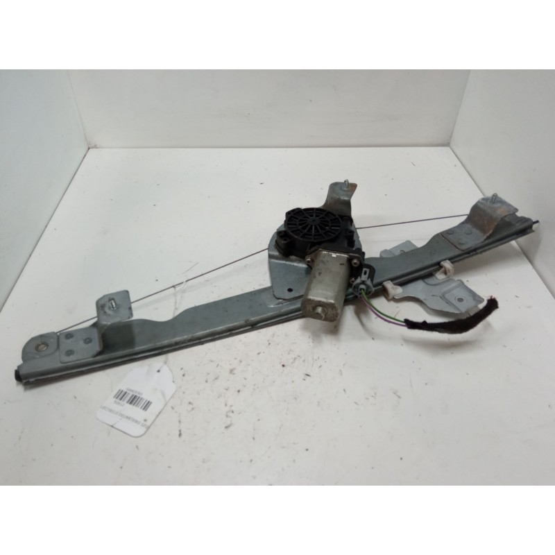 Recambio de elevalunas electrico delantero izquierdo para dacia sandero 1.2 16v referencia OEM IAM    Recambio de elevalunas electrico delantero izquierdo para dacia sandero 1.2 16v referencia OEM IAM
