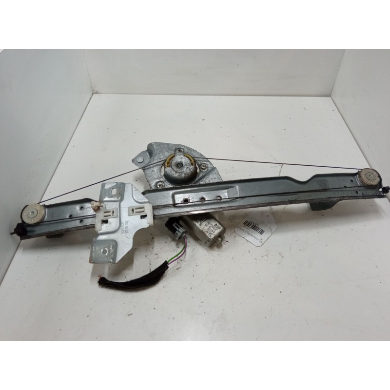 Recambio de elevalunas electrico delantero izquierdo para dacia sandero 1.2 16v referencia OEM IAM    Recambio de elevalunas electrico delantero izquierdo para dacia sandero 1.2 16v referencia OEM IAM