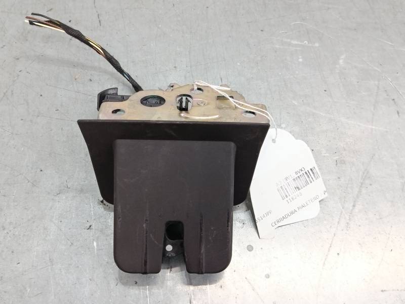 CERRADURA MALETERO / PORTON 8R0827505 
