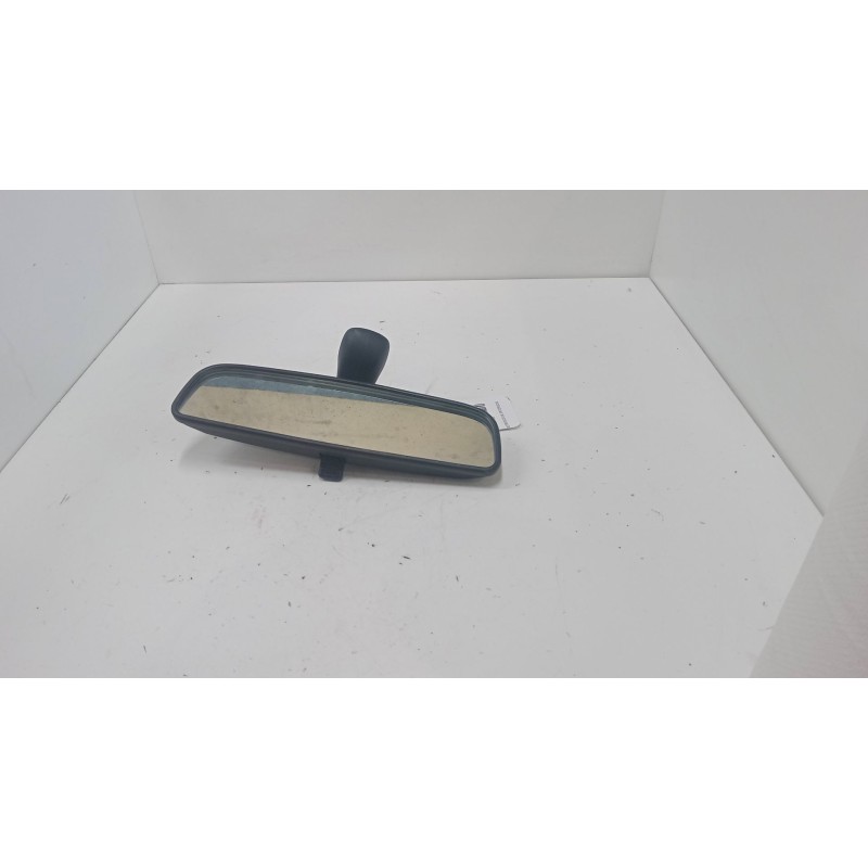 Recambio de retrovisor interior para hyundai getz (tb) 1.4 i referencia OEM IAM    Recambio de retrovisor interior para hyundai getz (tb) 1.4 i referencia OEM IAM