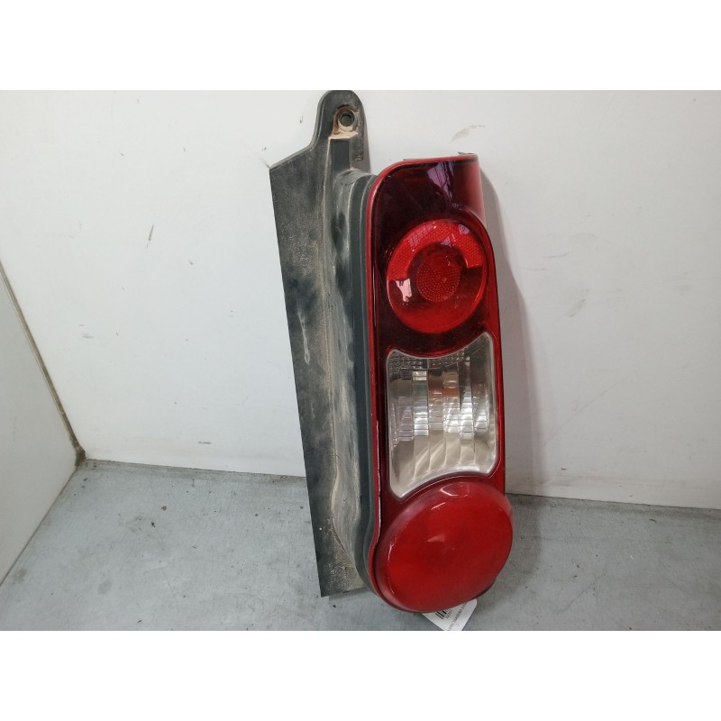 Recambio de piloto trasero derecho para peugeot partner tepee 1.6 hdi / bluehdi 75 referencia OEM IAM    Recambio de piloto trasero derecho para peugeot partner tepee 1.6 hdi / bluehdi 75 referencia OEM IAM