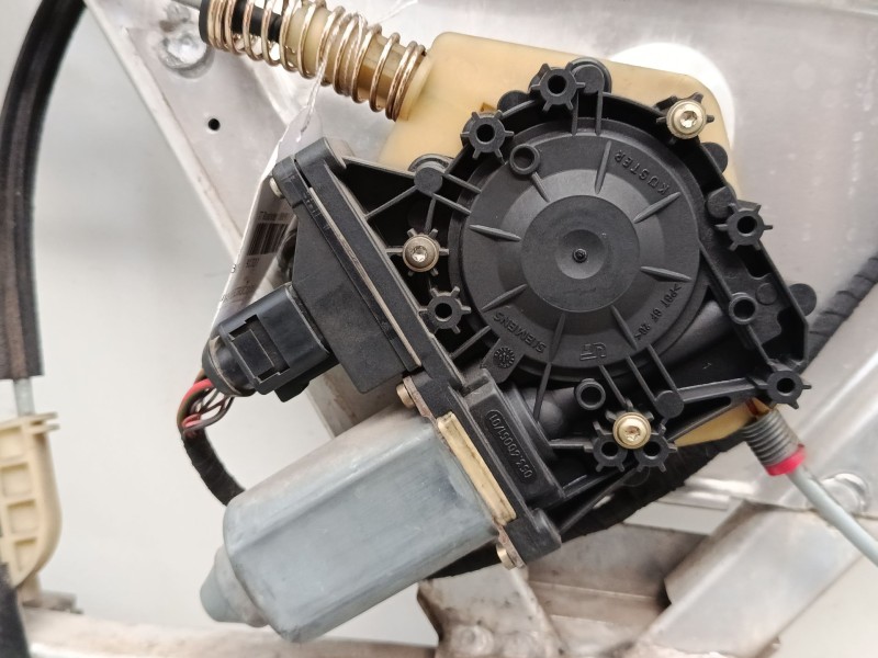 Recambio de elevalunas electrico delantero izquierdo para audi tt roadster (8n9) 1.8 t quattro referencia OEM IAM    Recambio de elevalunas electrico delantero izquierdo para audi tt roadster (8n9) 1.8 t quattro referencia OEM IAM