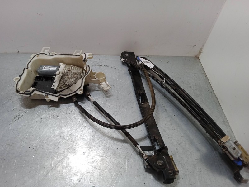 Recambio de elevalunas electrico delantero izquierdo para seat altea xl (5p5, 5p8) 2.0 tdi 16v 4x4 referencia OEM IAM 5P0837401A