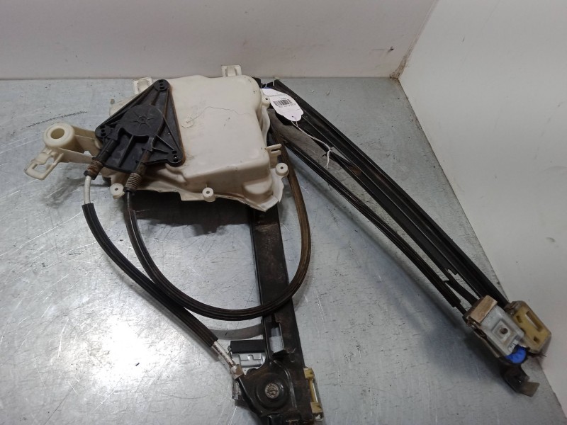 Recambio de elevalunas electrico delantero izquierdo para seat altea xl (5p5, 5p8) 2.0 tdi 16v 4x4 referencia OEM IAM 5P0837401A