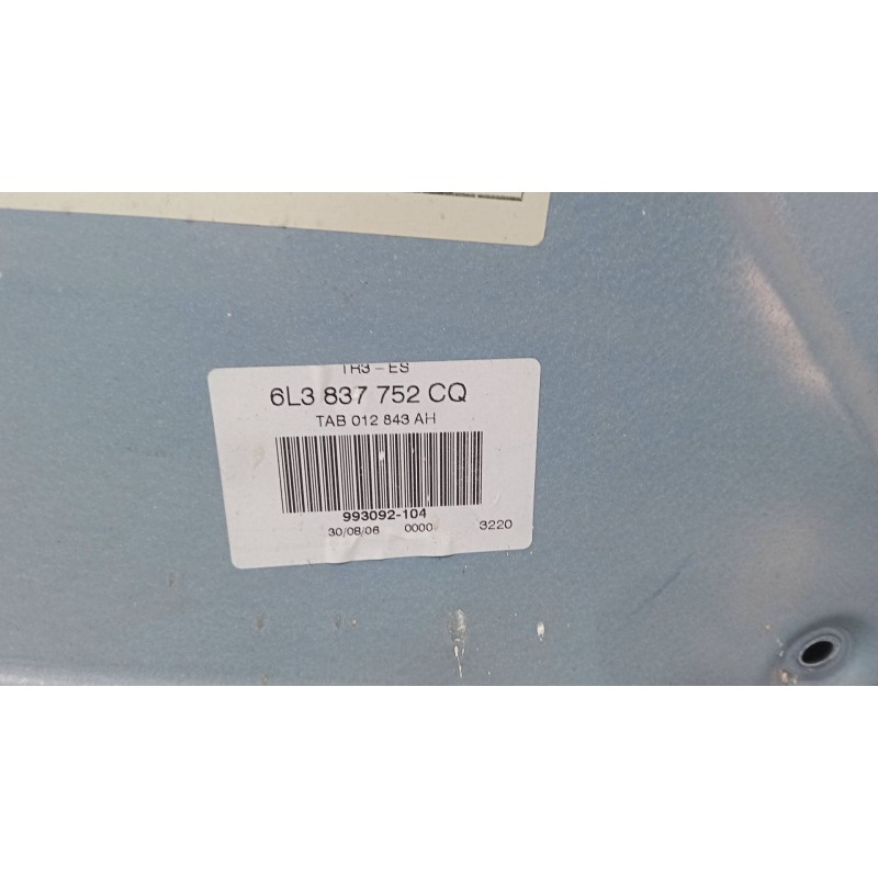 Recambio de elevalunas electrico derecho 3p para seat ibiza iii (6l1) 1.9 tdi referencia OEM IAM 6L3837752 CQ   Recambio de elevalunas electrico derecho 3p para seat ibiza iii (6l1) 1.9 tdi referencia OEM IAM 6L3837752 CQ