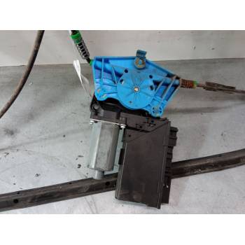 ELEVALUNAS ELECTRICO DELANTERO DERECHO 
