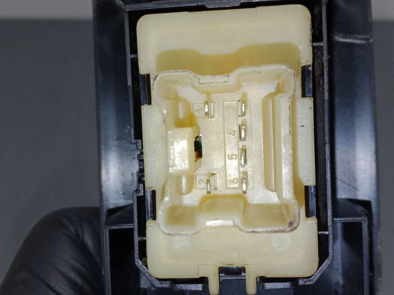 Recambio de mando elevalunas delantero derecho para renault captur i (j5_, h5_) 1.5 dci 90 referencia OEM IAM 809602454R  