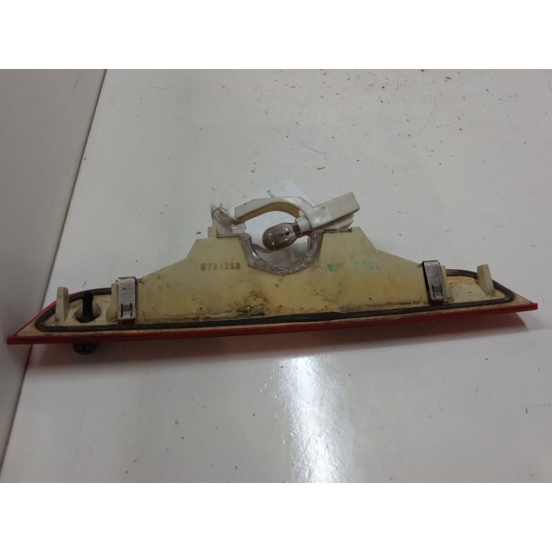 Recambio de luz central de freno para ford fusion (ju_) 1.4 tdci referencia OEM IAM    Recambio de luz central de freno para ford fusion (ju_) 1.4 tdci referencia OEM IAM