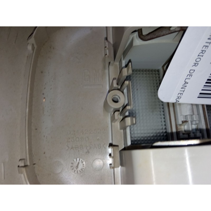 Recambio de luz interior delantera para opel corsa c (x01) 1.2 (f08, f68) referencia OEM IAM 024422522   Recambio de luz interior delantera para opel corsa c (x01) 1.2 (f08, f68) referencia OEM IAM 024422522