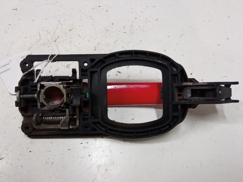 Recambio de maneta exterior puerta trasera derecha para audi a2 (8z0) 1.4 tdi referencia OEM IAM    Recambio de maneta exterior puerta trasera derecha para audi a2 (8z0) 1.4 tdi referencia OEM IAM