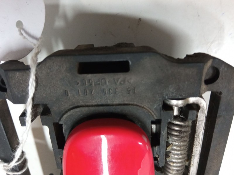 Recambio de maneta exterior puerta trasera derecha para audi a2 (8z0) 1.4 tdi referencia OEM IAM    Recambio de maneta exterior puerta trasera derecha para audi a2 (8z0) 1.4 tdi referencia OEM IAM