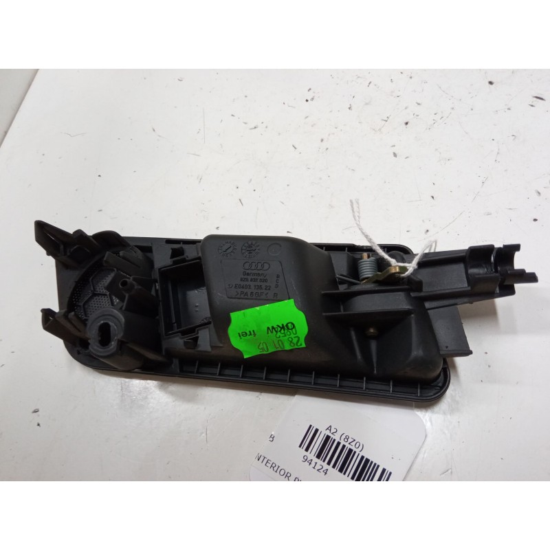 Recambio de maneta interior puerta delantera derecha para audi a2 (8z0) 1.4 tdi referencia OEM IAM    Recambio de maneta interior puerta delantera derecha para audi a2 (8z0) 1.4 tdi referencia OEM IAM