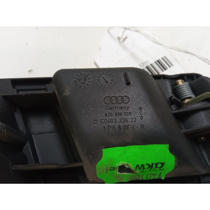 Recambio de maneta interior puerta trasera derecha para audi a2 (8z0) 1.4 tdi referencia OEM IAM    Recambio de maneta interior puerta trasera derecha para audi a2 (8z0) 1.4 tdi referencia OEM IAM