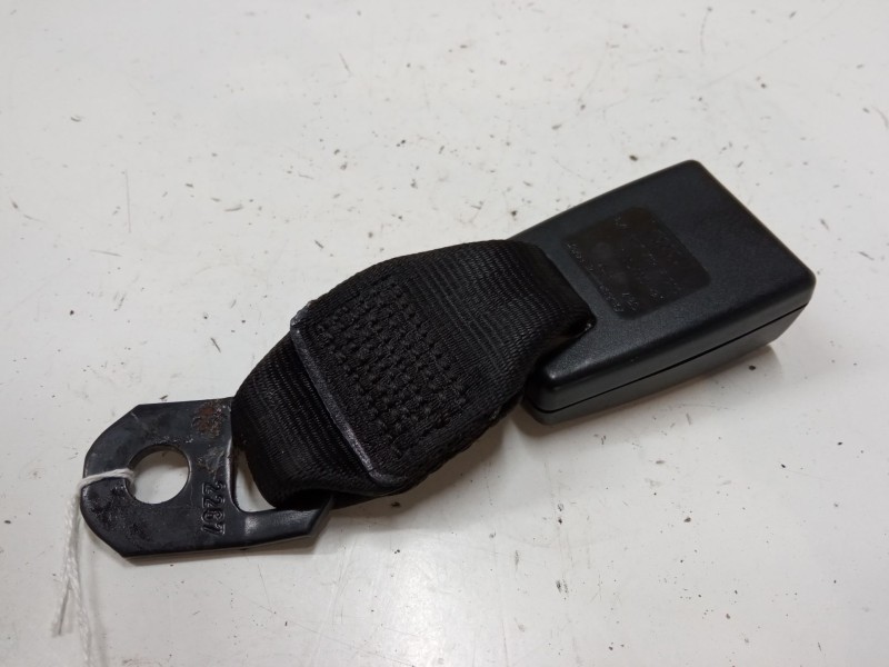 Recambio de anclaje cinturon trasero derecho para audi a2 (8z0) 1.4 tdi referencia OEM IAM   