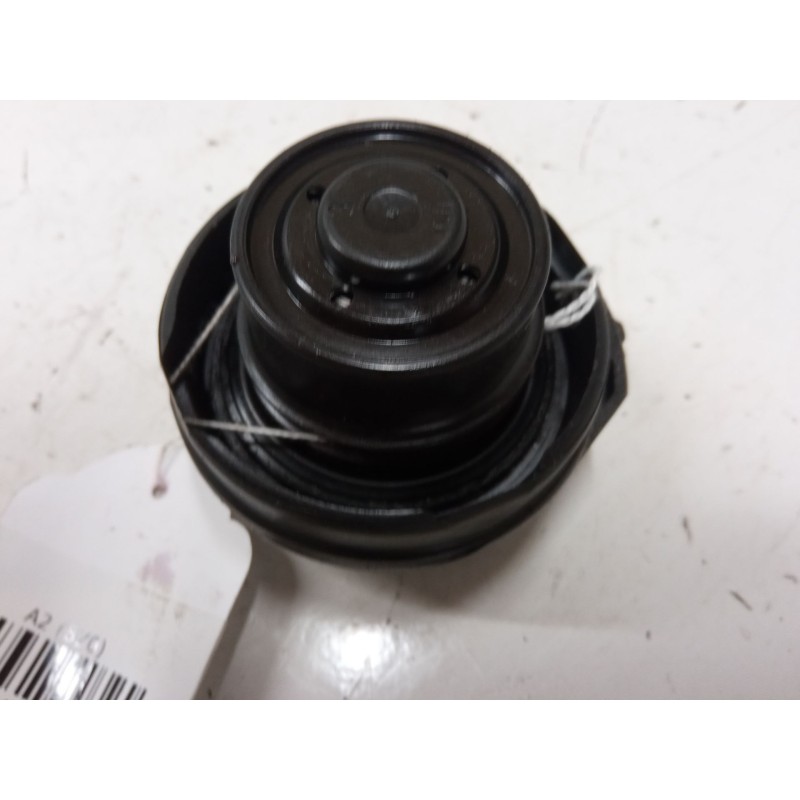 Recambio de tapon combustible para audi a2 (8z0) 1.4 tdi referencia OEM IAM    Recambio de tapon combustible para audi a2 (8z0) 1.4 tdi referencia OEM IAM