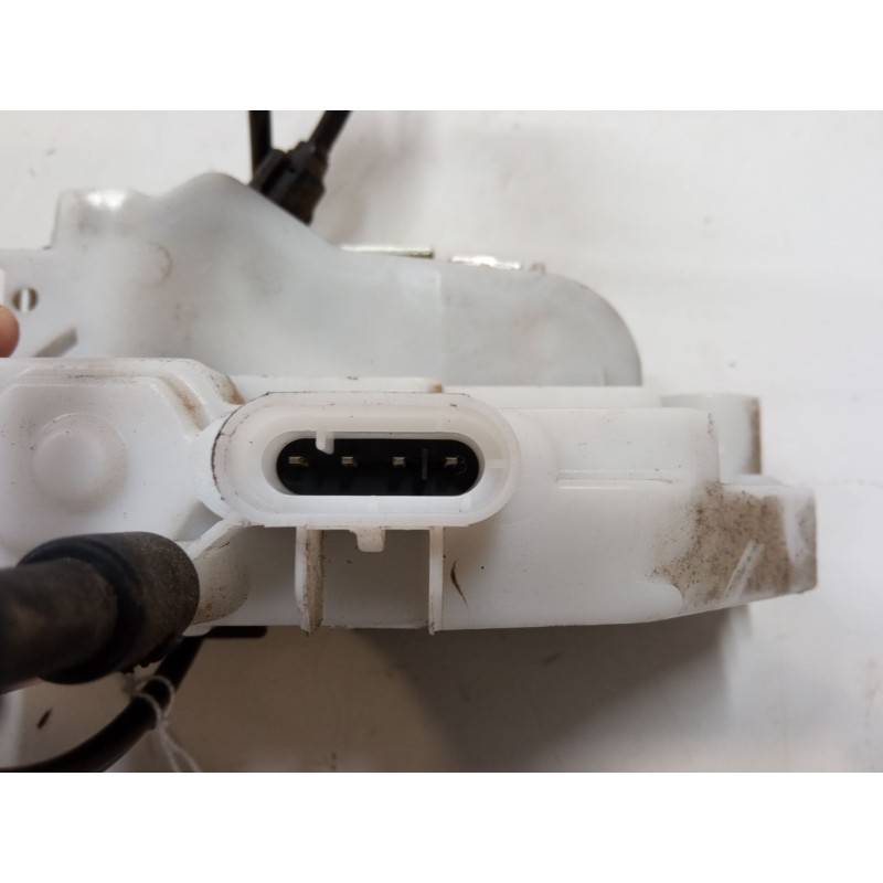 Recambio de cerradura puerta delantera derecha para renault twingo ii (cn0_) 1.2 16v (cn0k, cn0v) referencia OEM IAM    Recambio de cerradura puerta delantera derecha para renault twingo ii (cn0_) 1.2 16v (cn0k, cn0v) referencia OEM IAM