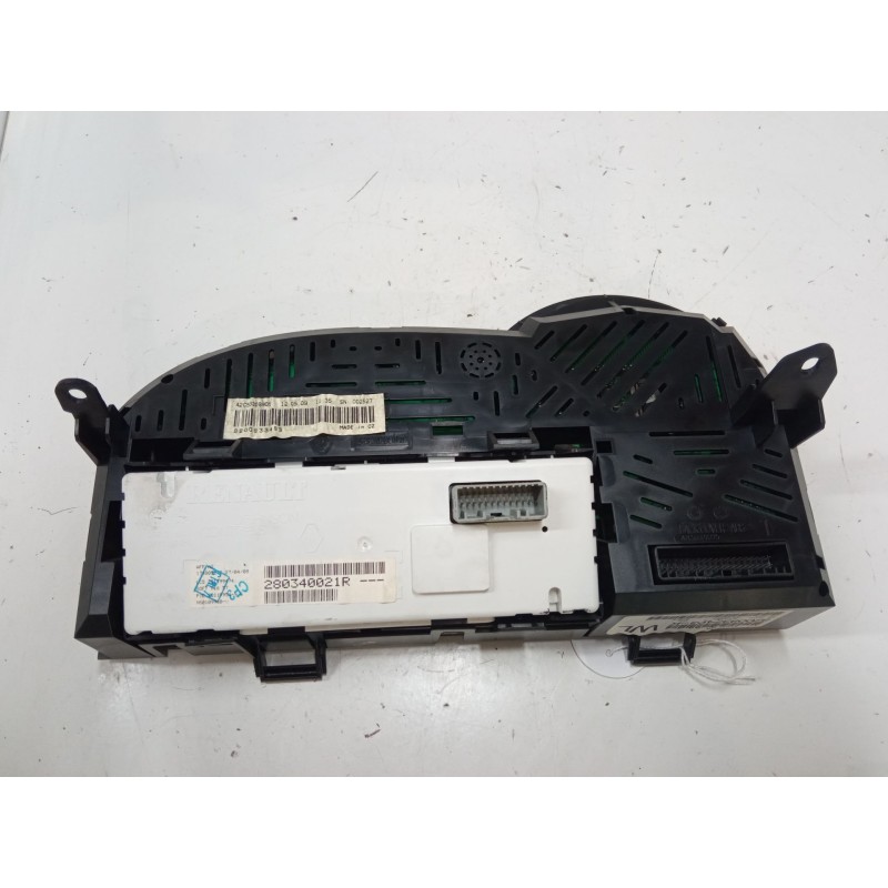 Recambio de cuadro instrumentos para renault twingo ii (cn0_) 1.2 16v (cn0k, cn0v) referencia OEM IAM 8200833493   Recambio de cuadro instrumentos para renault twingo ii (cn0_) 1.2 16v (cn0k, cn0v) referencia OEM IAM 8200833493