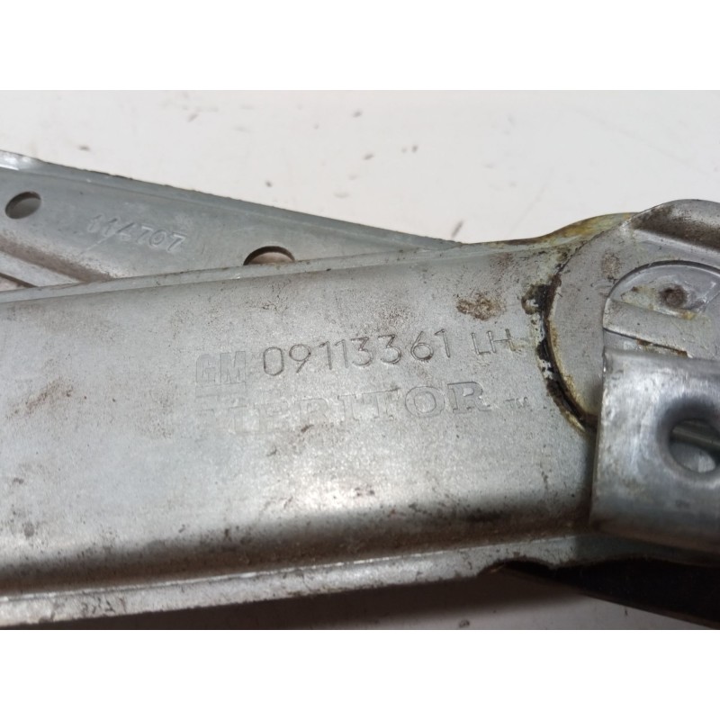 Recambio de elevalunas electrico izquierdo 3p para opel corsa c (x01) 1.2 (f08, f68) referencia OEM IAM 09113363  