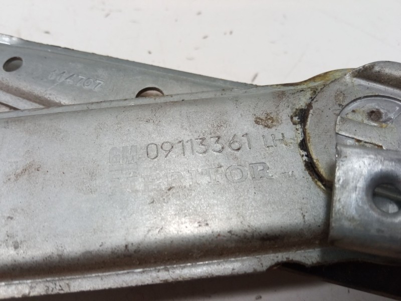 Recambio de elevalunas electrico izquierdo 3p para opel corsa c (x01) 1.2 (f08, f68) referencia OEM IAM 09113363  