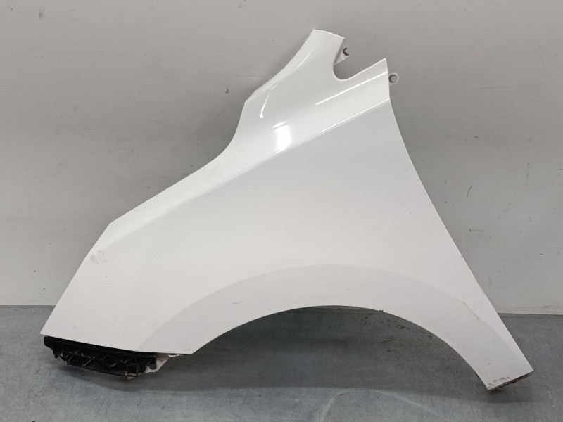 Recambio de aleta delantera izquierda para hyundai ix35 (lm, el, elh) 1.7 crdi referencia OEM IAM   