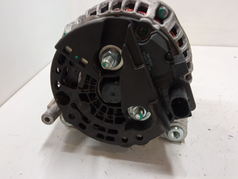 Recambio de alternador para audi a2 (8z0) 1.4 tdi referencia OEM IAM 2605105000  
