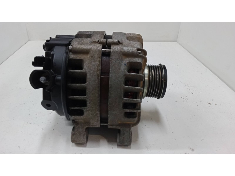 Recambio de alternador para peugeot partner tepee 1.6 hdi / bluehdi 75 referencia OEM IAM 9678048880 TG15S205 