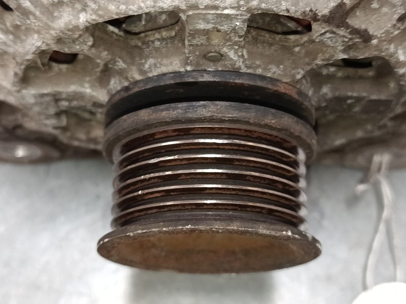 Recambio de alternador para seat ibiza iii (6l1) 1.4 16v referencia OEM IAM 037903025T  