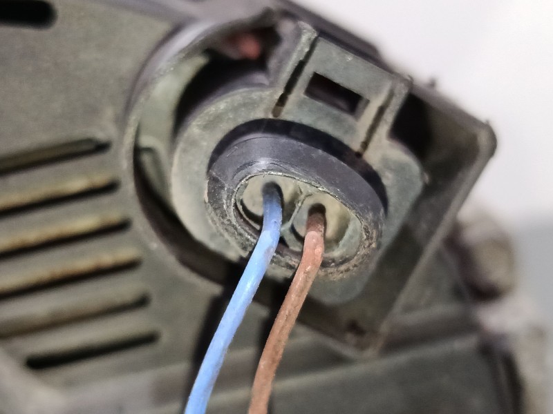 Recambio de alternador para seat ibiza iii (6l1) 1.4 16v referencia OEM IAM 037903025T  