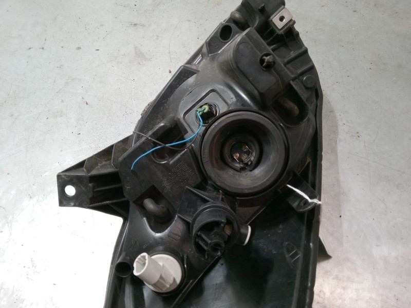 Recambio de faro derecho para dacia sandero 1.2 16v referencia OEM IAM   