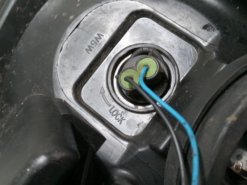 Recambio de faro derecho para dacia sandero 1.2 16v referencia OEM IAM   