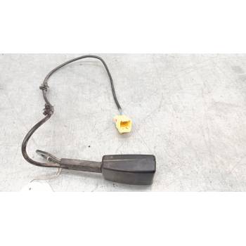ANCLAJE CINTURON DELANTERO IZQUIERDO 