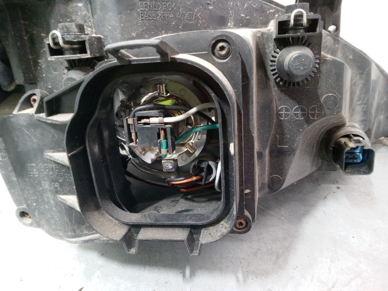 Recambio de faro izquierdo para ford focus i (daw, dbw) 1.8 16v referencia OEM IAM   