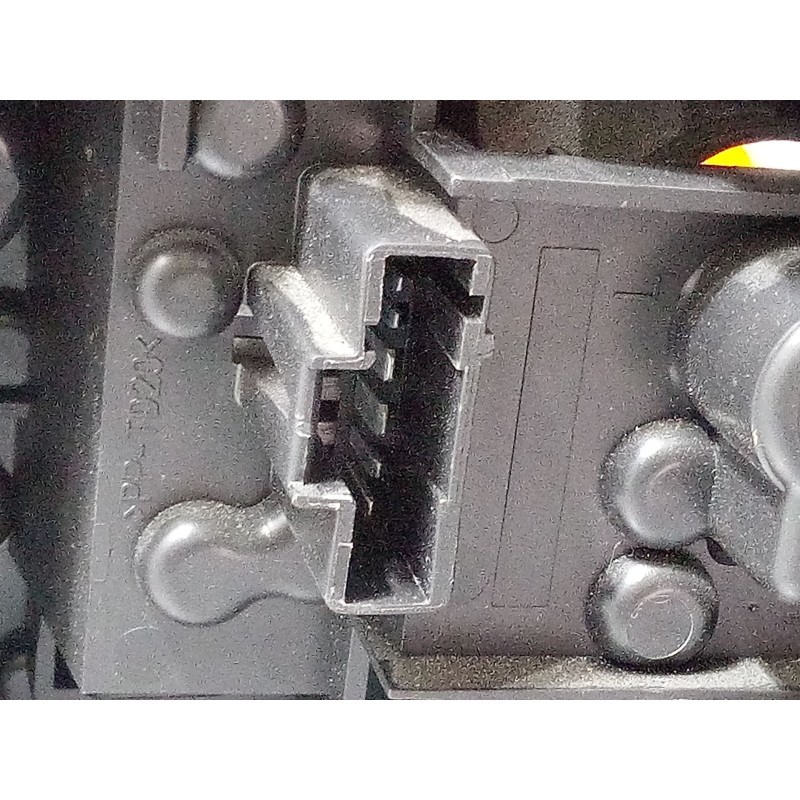 Recambio de piloto trasero izquierdo para renault laguna iii grandtour (kt0/1) 1.5 dci (kt0a, kt0r, kt02) referencia OEM IAM   