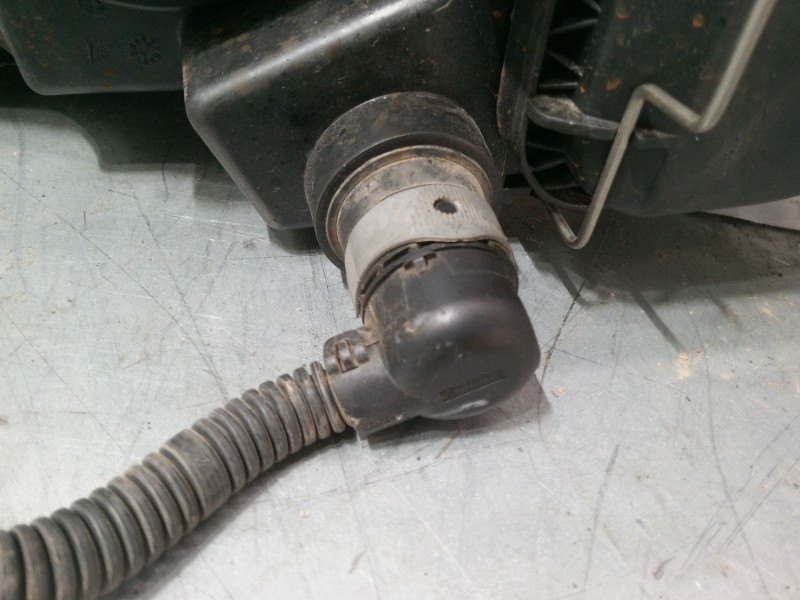 Recambio de faro derecho para fiat idea (350_) 1.4 16v referencia OEM IAM   