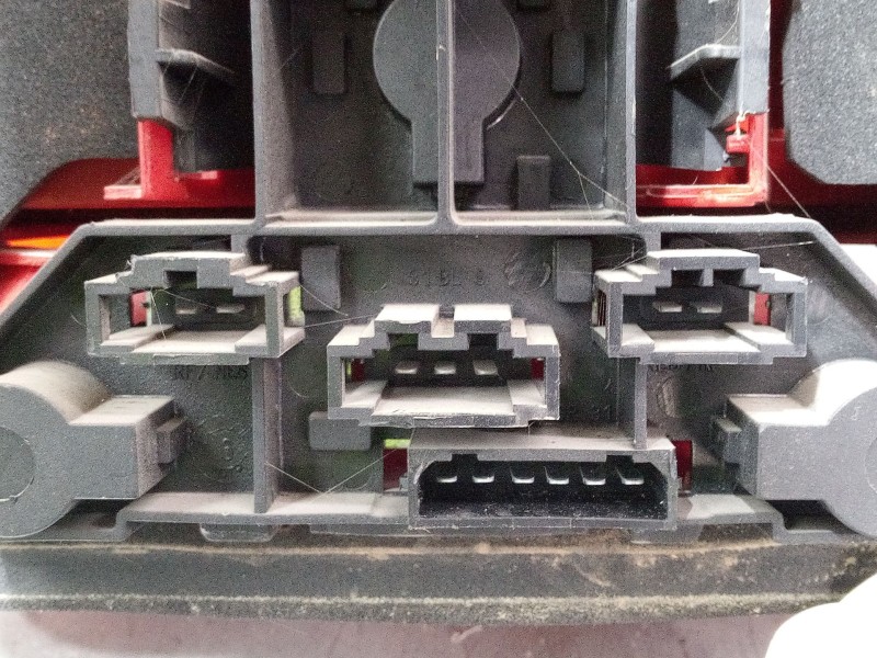 Recambio de piloto trasero derecho para volkswagen golf iv (1j1) 1.6 16v referencia OEM IAM   