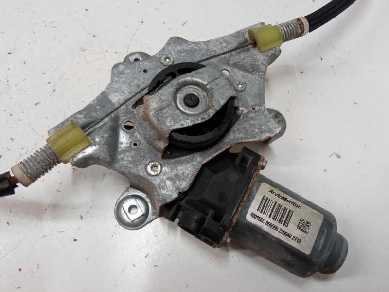 Recambio de elevalunas electrico delantero derecho para renault twingo ii (cn0_) 1.2 16v (cn0k, cn0v) referencia OEM IAM   