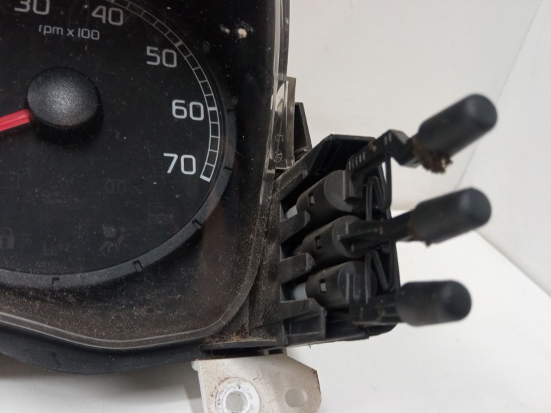 Recambio de cuadro instrumentos para fiat doblo monospace (119_, 223_) 1.9 jtd referencia OEM IAM   